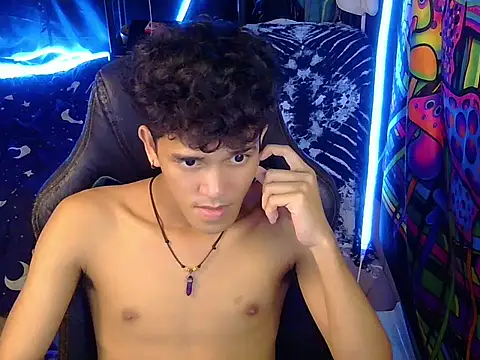 hugekenbigcock Chat XXX live