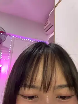 Lov3lily Adlı Modelin Canlı XXX Sohbeti