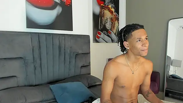 Chat +18 de Ted_Ruskin ao vivo