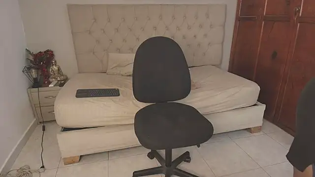 Trevor_vinc Adlı Modelin Canlı XXX Sohbeti