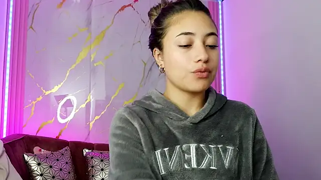Czat XXX na żywo – amy_ker_m