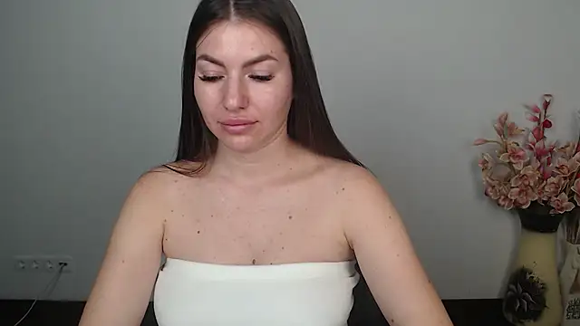 Chatroom XXX en direct de Trinny_Love