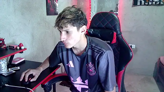 Pablito_Junior11 – Live XXX-chat