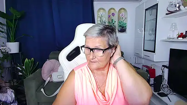 Chat +18 de Selenna57 ao vivo