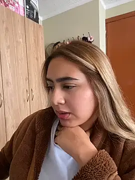 Онлайн чат XXX Miabonnett_