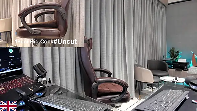 دردشة OnlineBossUK الجنسية المباشرة