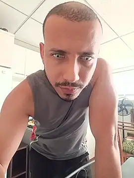 MatBrussel's Live XXX Chat