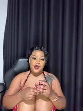 MissBOOBSDIVA21 élő XXX-chatje