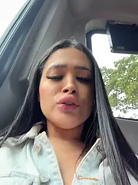 Sara_fun লাইভ XXX চ্যাট