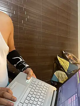 Chat XXX ao vivo de LOVE4GIRL