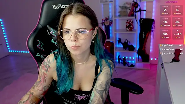 Živý XXX chat QueenAliceX