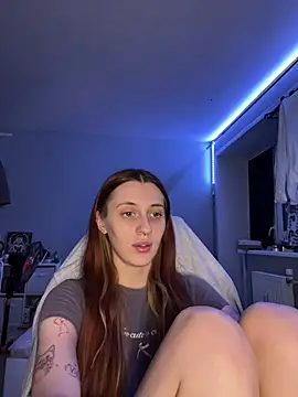 Uniarten Adlı Modelin Canlı XXX Sohbeti