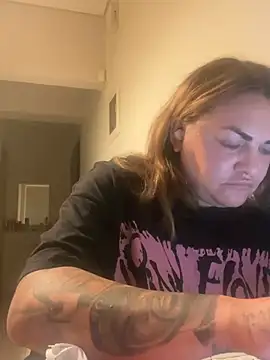 Živý XXX chat HeyBABYGIRL