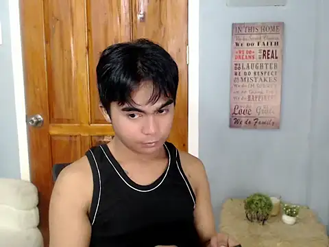 ItsXyrien11 Webcam-Show