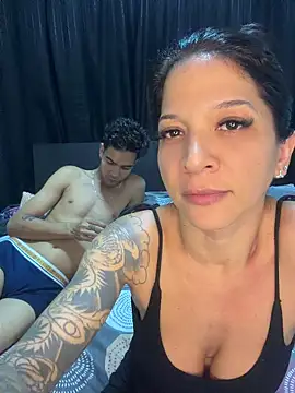 Show de BiaDomeBiaDominatrix na webcam