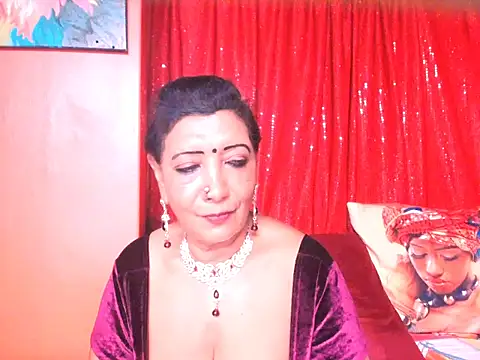 indiansarika65 XXX чат на живо
