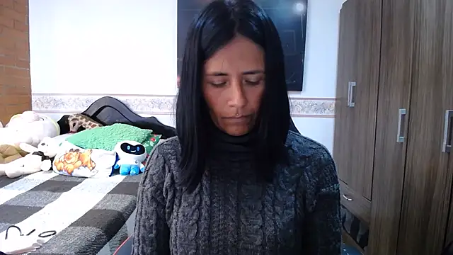 sharoon_cheerry Adlı Modelin Canlı XXX Sohbeti
