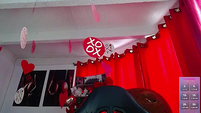Niky_777 Adlı Modelin Canlı XXX Sohbeti