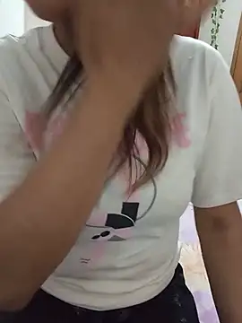 Tanha18 live XXX chat