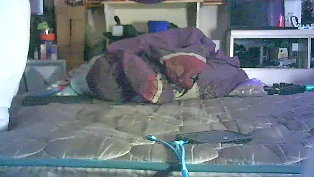CR3M3_FIR3's Live XXX Chat