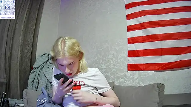 Sasyhk0: вебкам-шоу