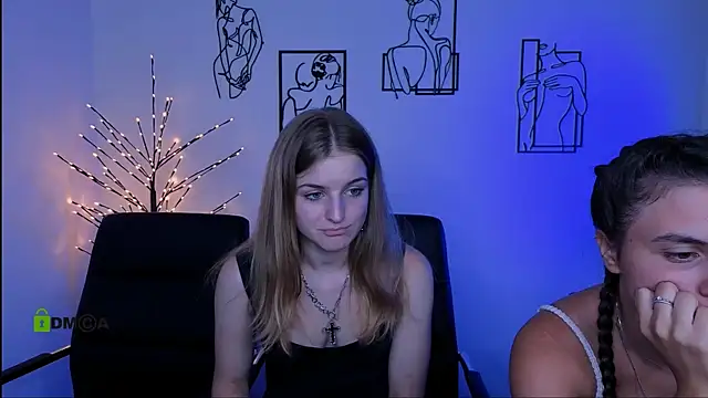 lisa_dark_n Live XXX chat