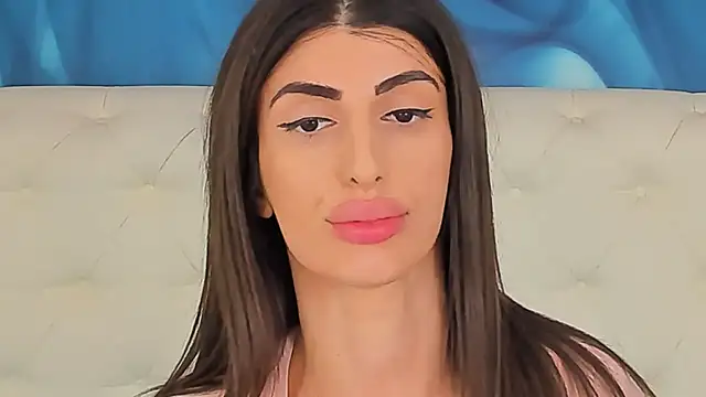 SkinnyDolly's Live XXX Chat