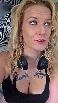 RhondaRump's Live XXX Chat