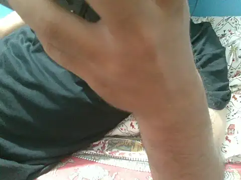 Precumboner 现场XXX聊天