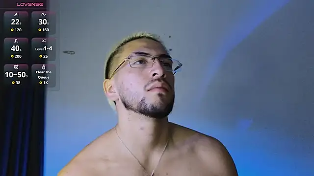 AresMassimoX's Live XXX Chat