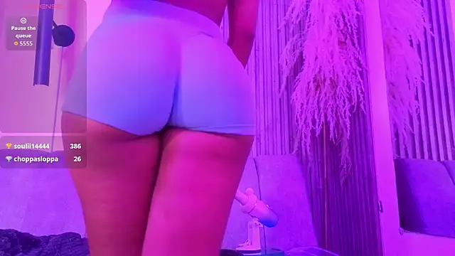 miiaboss_ লাইভ XXX চ্যাট