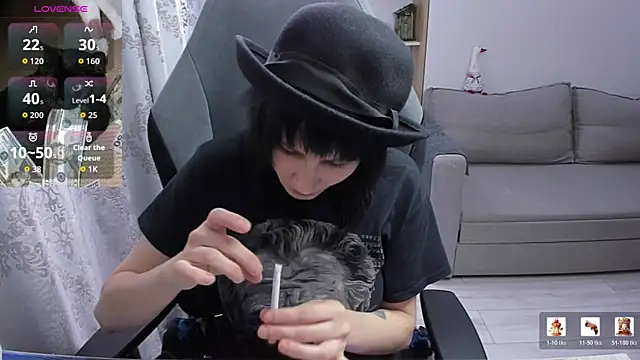 MistyDark's Live XXX Chat