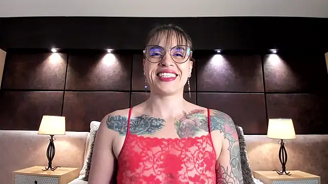 ValeryMontenegro's Live XXX Chat