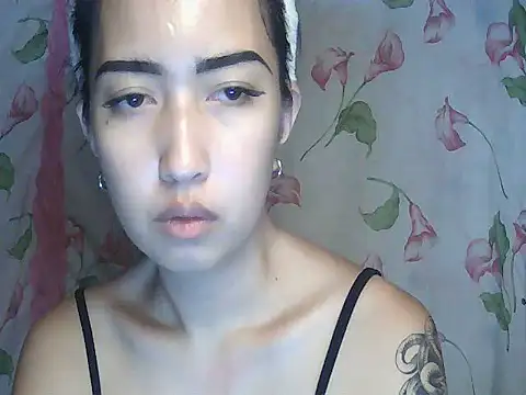 XXnaughty_08XX লাইভ XXX চ্যাট
