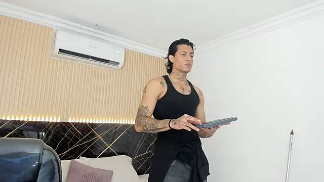 Онлайн чат XXX Damian_romanoff_