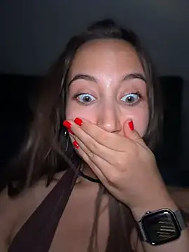 ICrazyOneIRL Adlı Modelin Canlı XXX Sohbeti