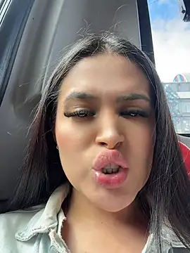 Sara_fun – Naživo XXX chat