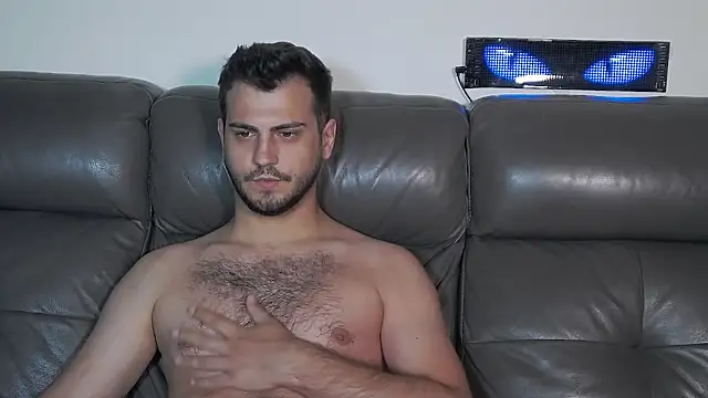 CrazyDom1 Chat XXX live