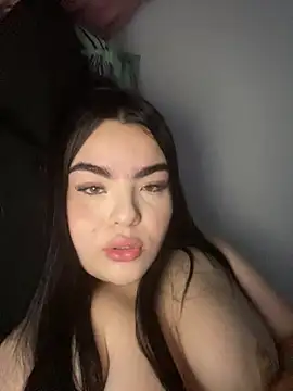 צ'אט XXX בשידור חי של Angelica_big69