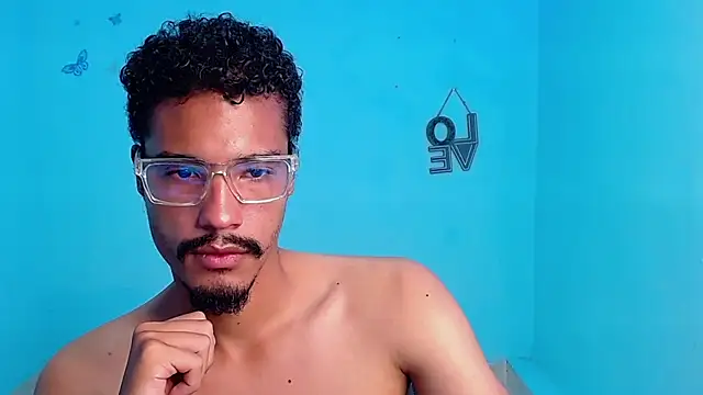 wolf_vip_'s Live XXX Chat
