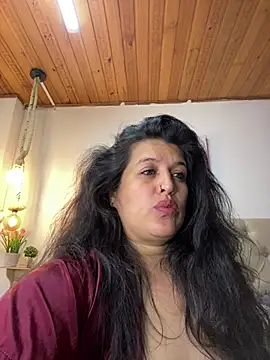 Andrea_secret_ Adlı Modelin Canlı XXX Sohbeti