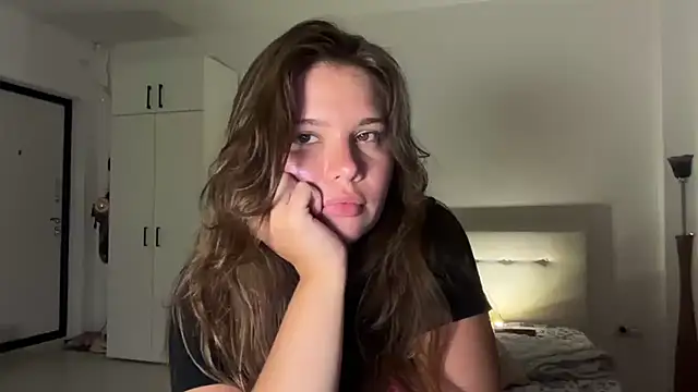 XXX chat uživo modela PonyChika
