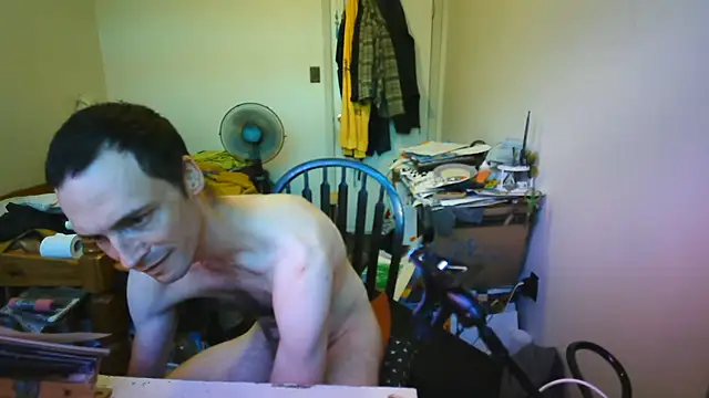 JohnnyMoves' Webcam Show