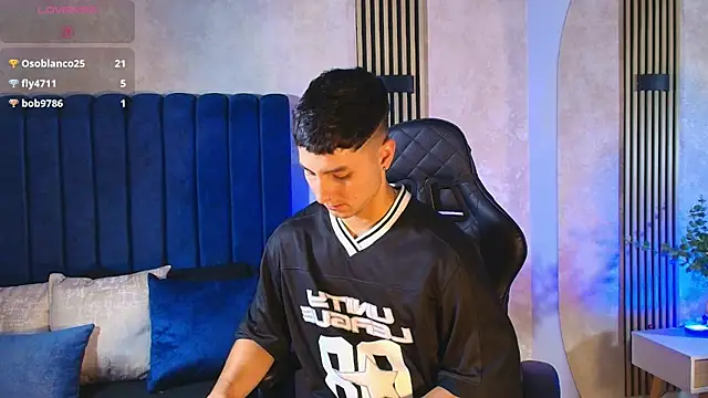 Noah_Clarkk 现场XXX聊天