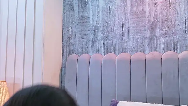 ThaniaJones live XXX chat