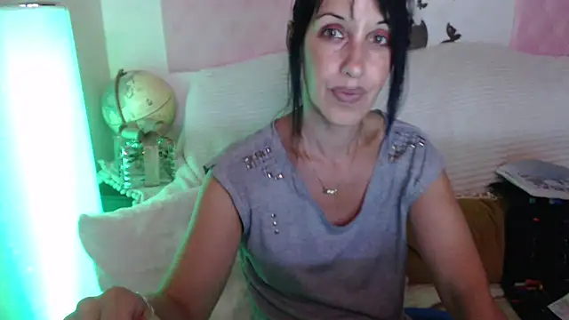 Chatroom XXX en direct de -Lou_