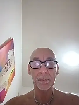 Toby2712 Adlı Modelin Canlı XXX Sohbeti