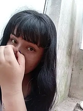 Luu_19's Live XXX Chat