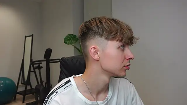 Damien_Dallas Live XXX-Chat