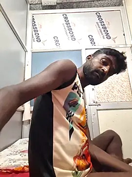 Hot_desi_man12 在線直播表演